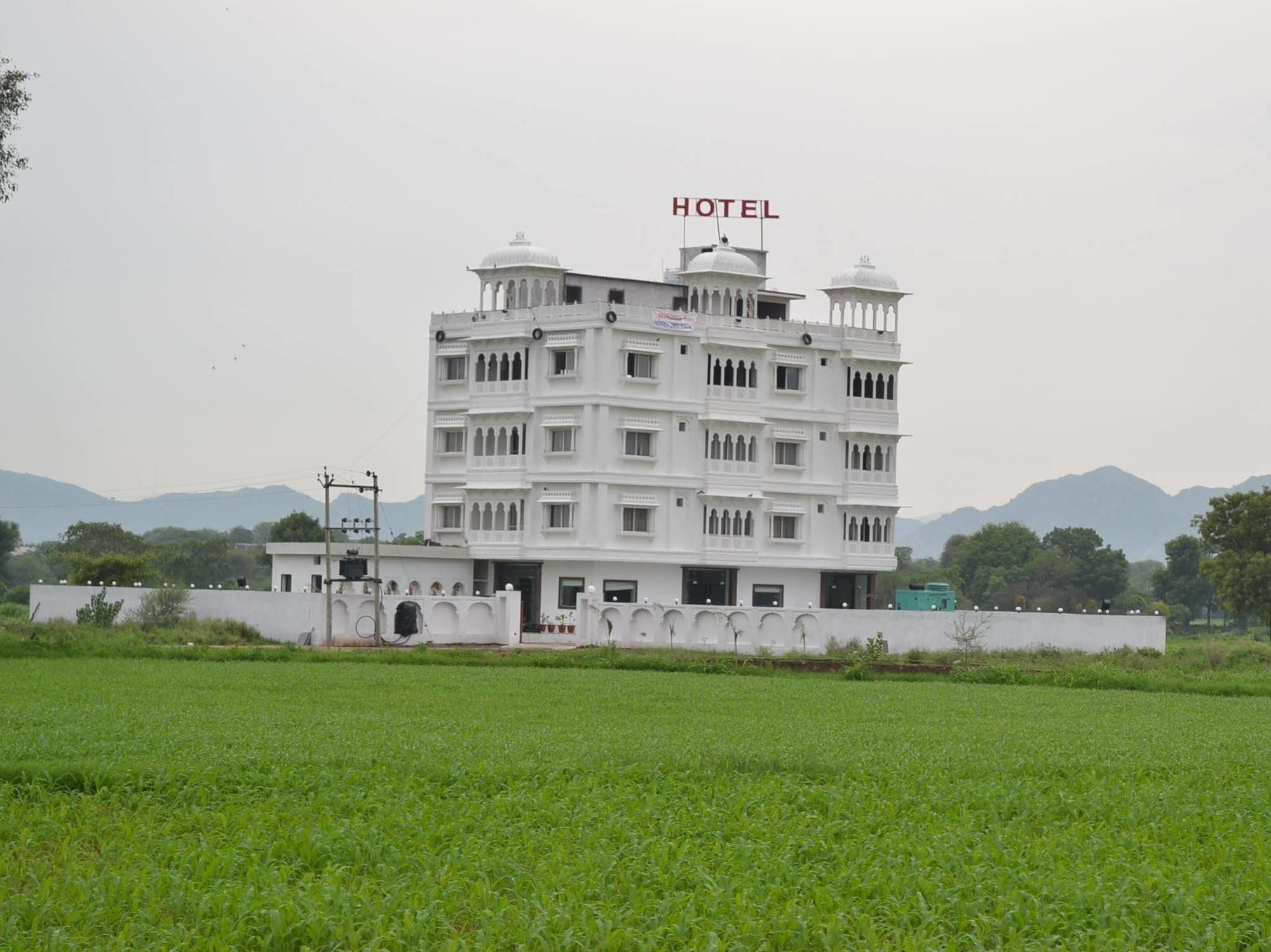 Hotel J M D Palace Udajpur Exteriér fotografie